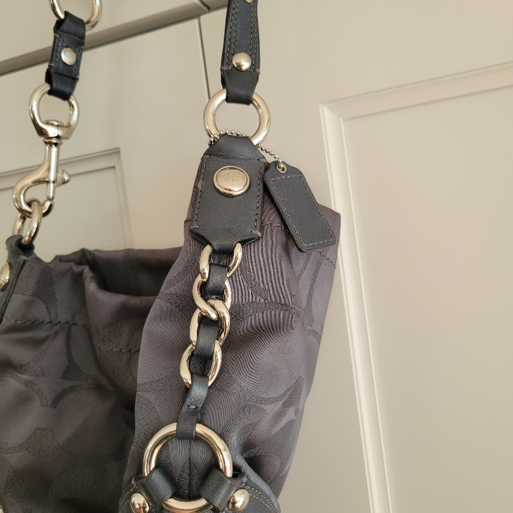 Coach purse - Picture 7 of 9